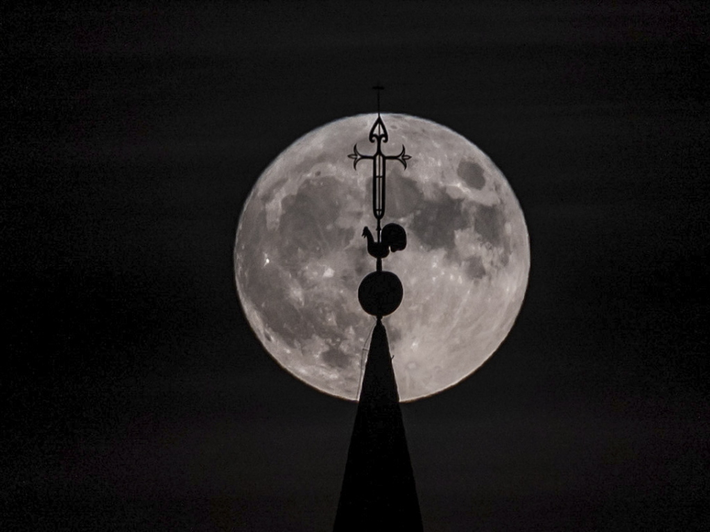 Lune : ce phénomène rare que vous pourrez voir dans la nuit de dimanche à  lundi - Elle